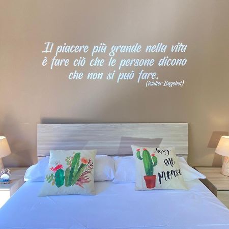 Maison Soleil Guest House กัลลีโปลี ภายนอก รูปภาพ