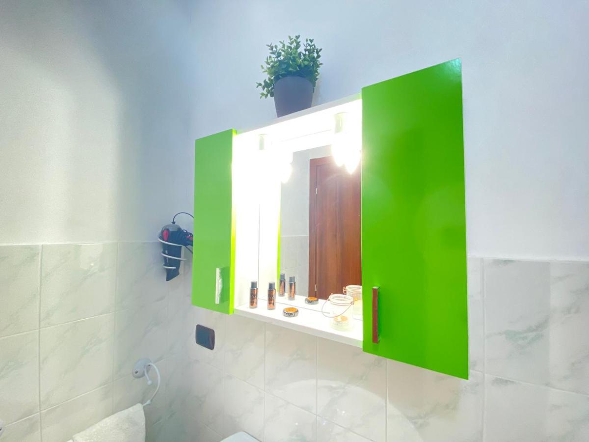 Maison Soleil Guest House กัลลีโปลี ภายนอก รูปภาพ