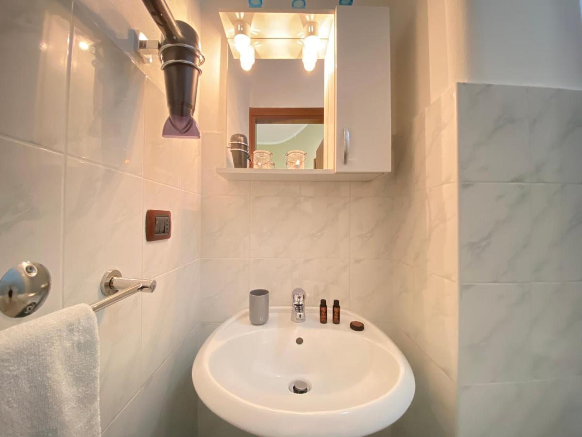 Maison Soleil Guest House กัลลีโปลี ภายนอก รูปภาพ