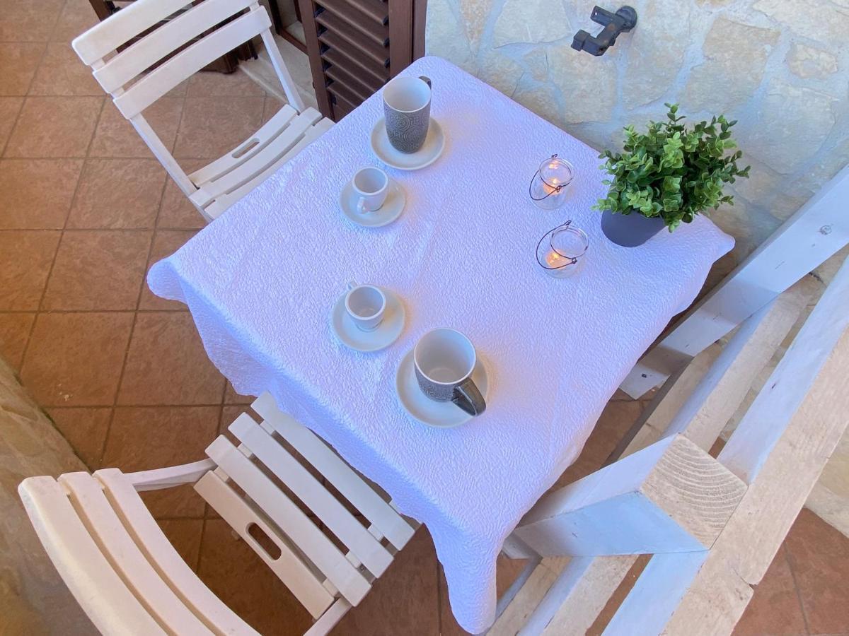 Maison Soleil Guest House กัลลีโปลี ภายนอก รูปภาพ