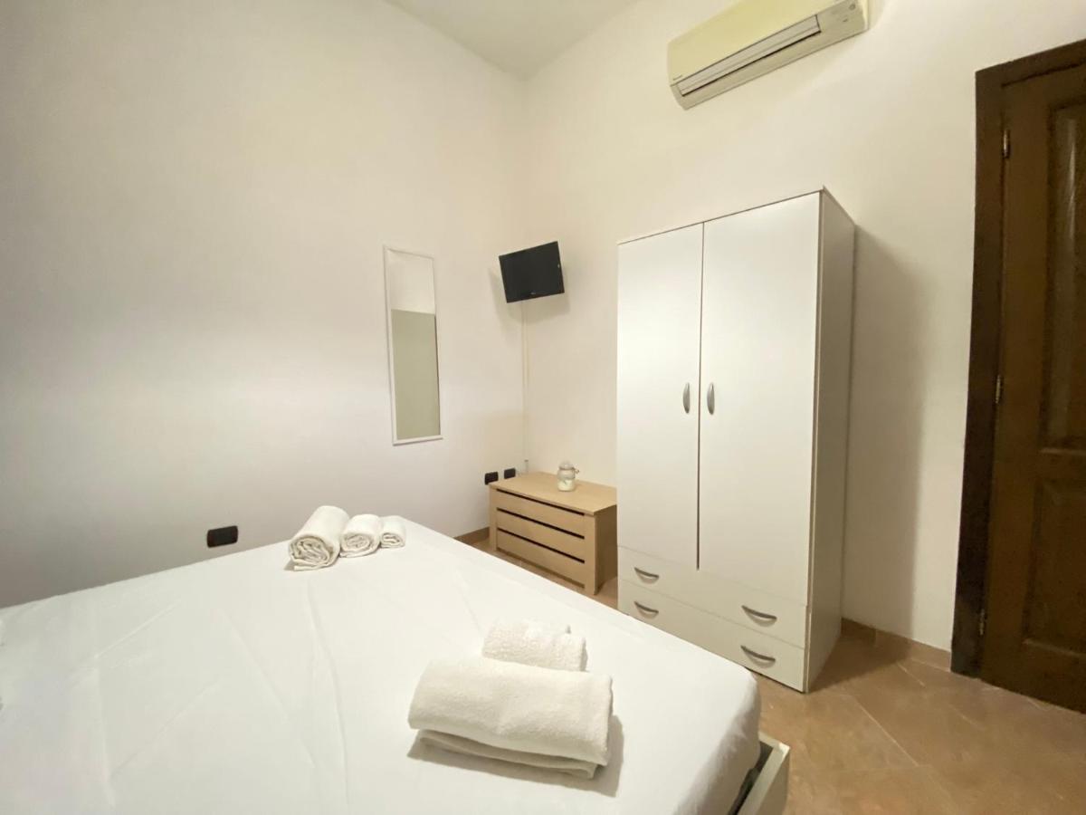 Maison Soleil Guest House กัลลีโปลี ภายนอก รูปภาพ