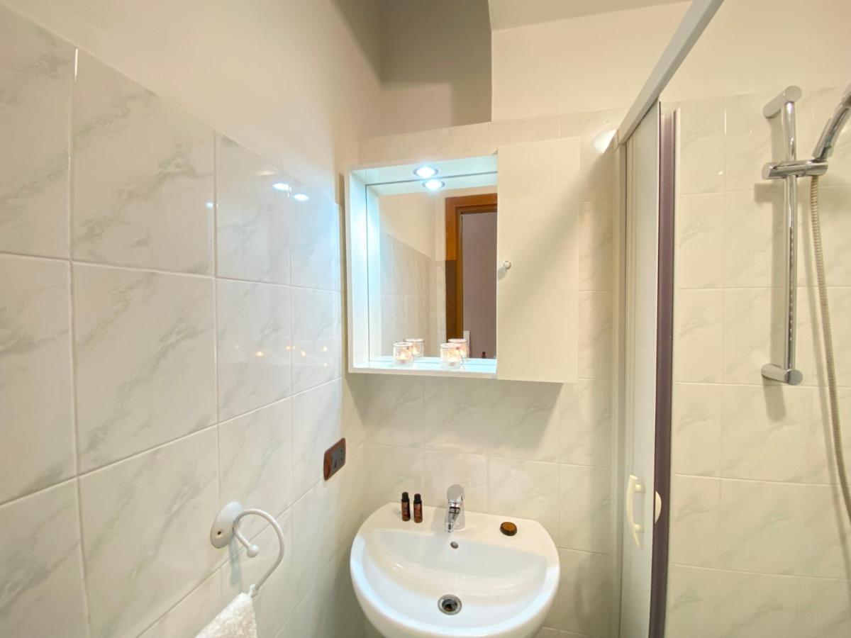 Maison Soleil Guest House กัลลีโปลี ภายนอก รูปภาพ